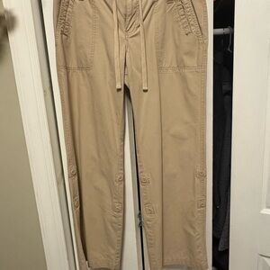 Old Navy Women's Tan Cargo Pants